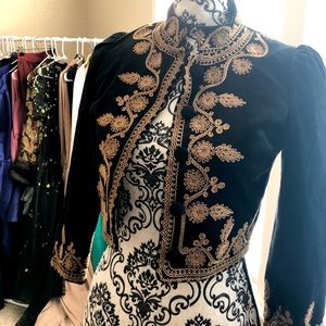 Women’s Cropped Blazer